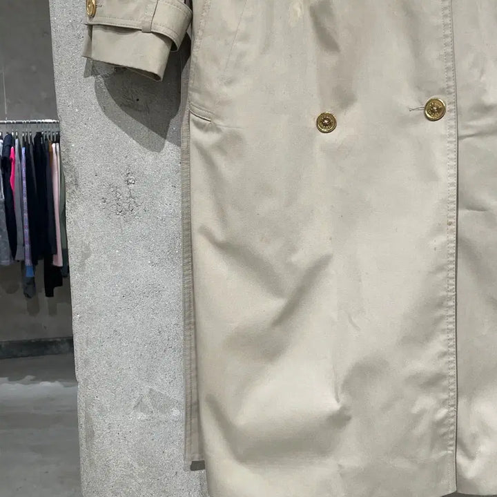 [BUNJANG] Old Celine Light Beige Trench Coat / 올드 셀린느 라이트 베이지 금장 버튼 트렌치 코트