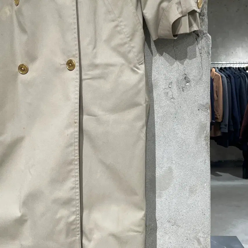[BUNJANG] Old Celine Light Beige Trench Coat / 올드 셀린느 라이트 베이지 금장 버튼 트렌치 코트