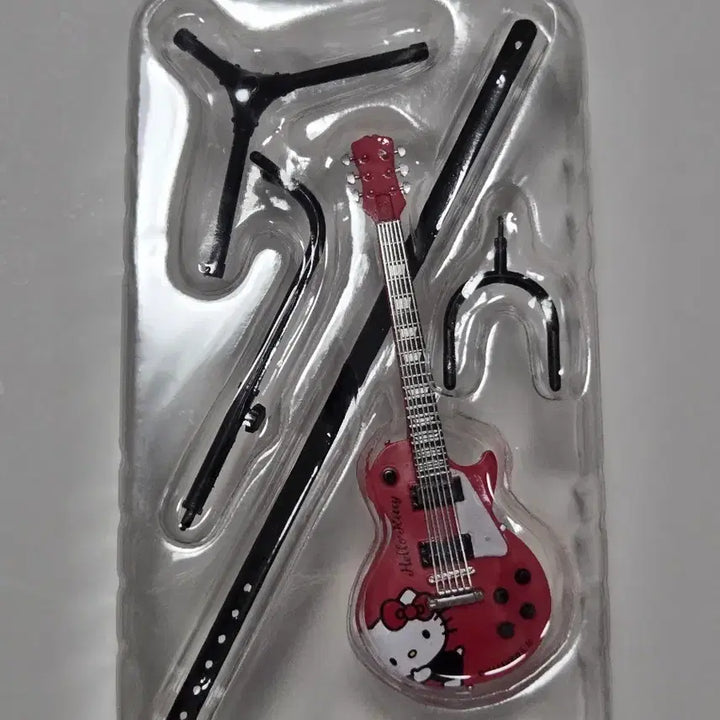 [BUNJANG] Sanrio Rock Mono Guitar Kitty Figure / [미개봉] 산리오 락모노 기타 키티