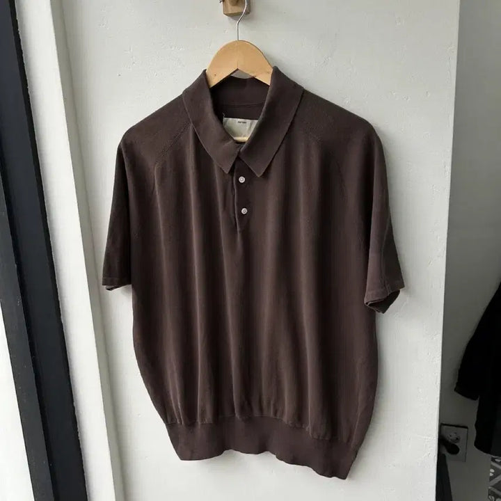 [SOLD OUT] 16755 - 포터리 브라운 반팔 카라티