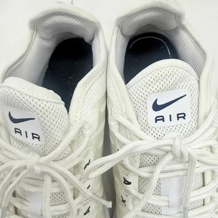 [BUNJANG] Nike Air Max Axis Sneakers / (275)나이키 운동화 에어맥스 엑시스
