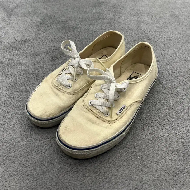 [BUNJANG] Vans Authentic Sneakers / 230 반스 어센틱 스니커즈