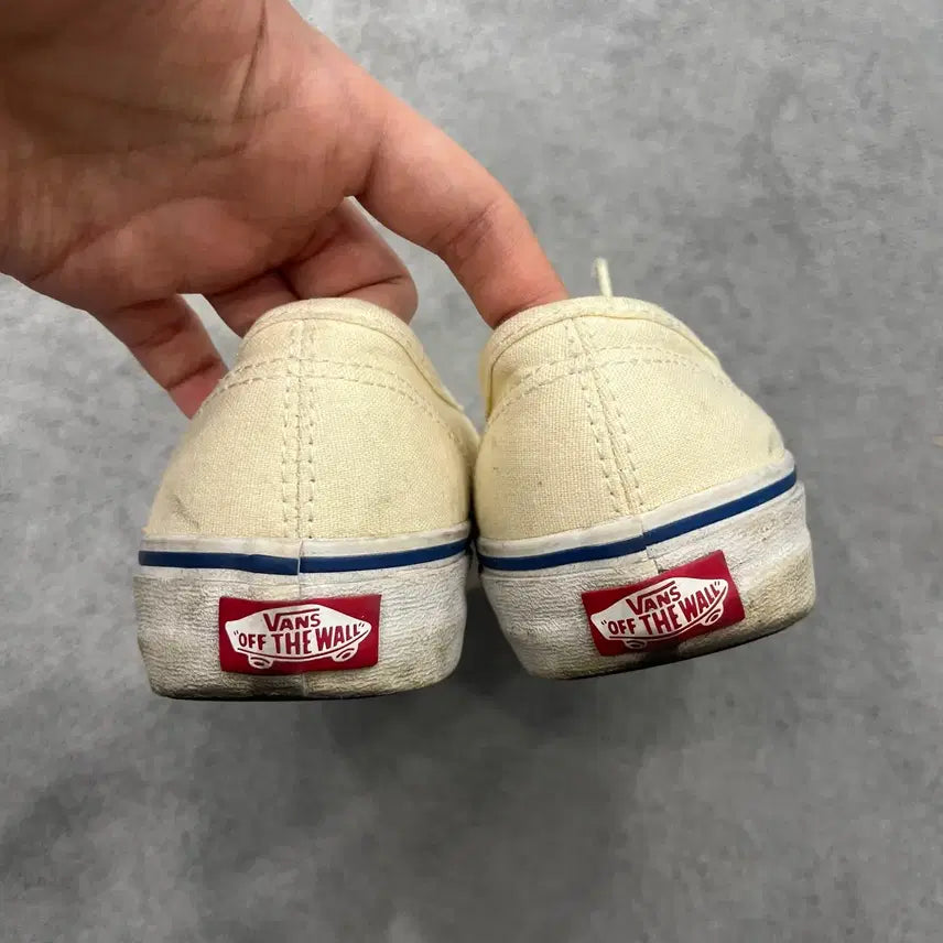 [BUNJANG] Vans Authentic Sneakers / 230 반스 어센틱 스니커즈