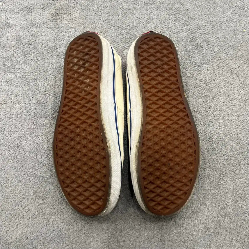 [BUNJANG] Vans Authentic Sneakers / 230 반스 어센틱 스니커즈