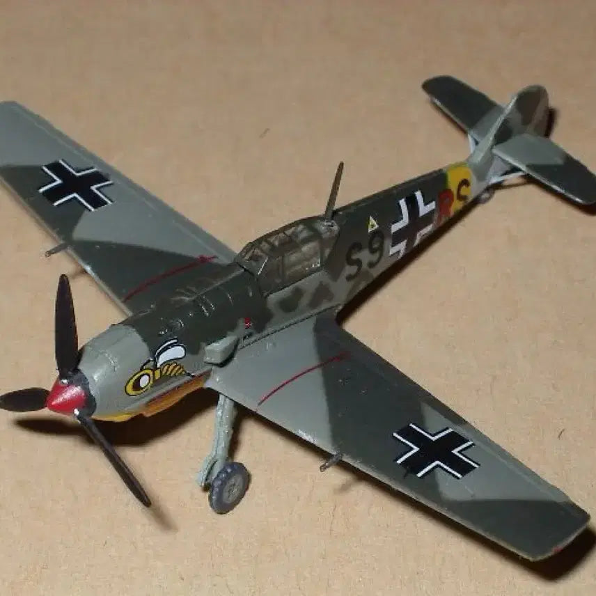 [BUNJANG] Takara 1/144 Me109e-7 Jabo Model Kit / 타카라 1/144 me109e-7 Jabo