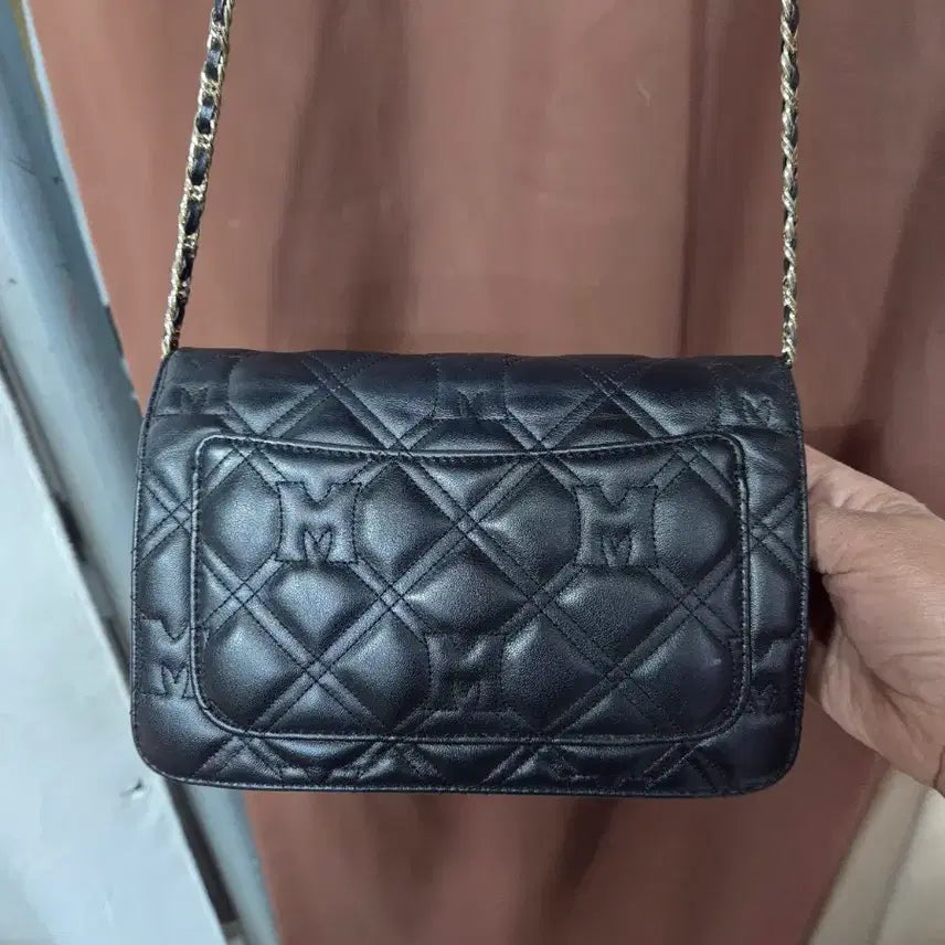 [BUNJANG] Metrocity Quilted Chain Bag Black / 메트로시티 퀼팅 체인백 블랙