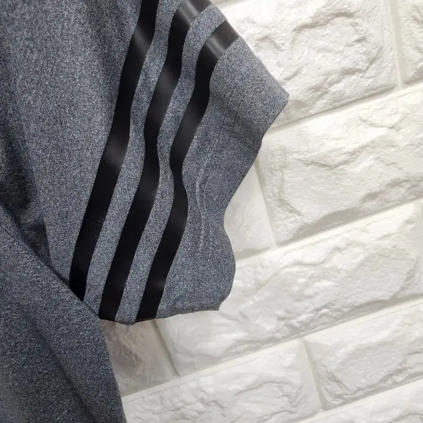 [BUNJANG] Adidas Beanpole Functional Polo Shirt (Size 110) / 아디다스 기능성 빈폴 카라넥티 110사이즈 k668