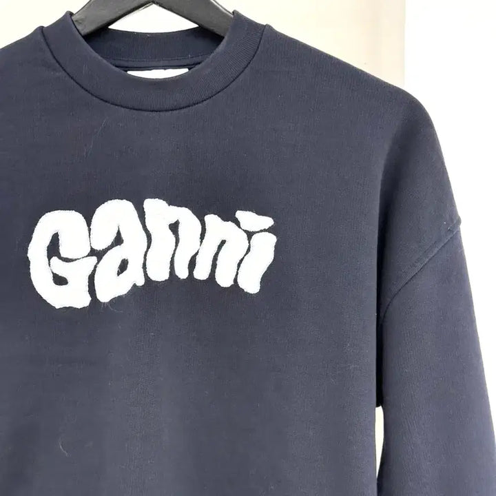[BUNJANG] Ganni Navy White Boucle Logo Sweatshirt / 가니 네이비 화이트 부클 로고 스웻셔츠