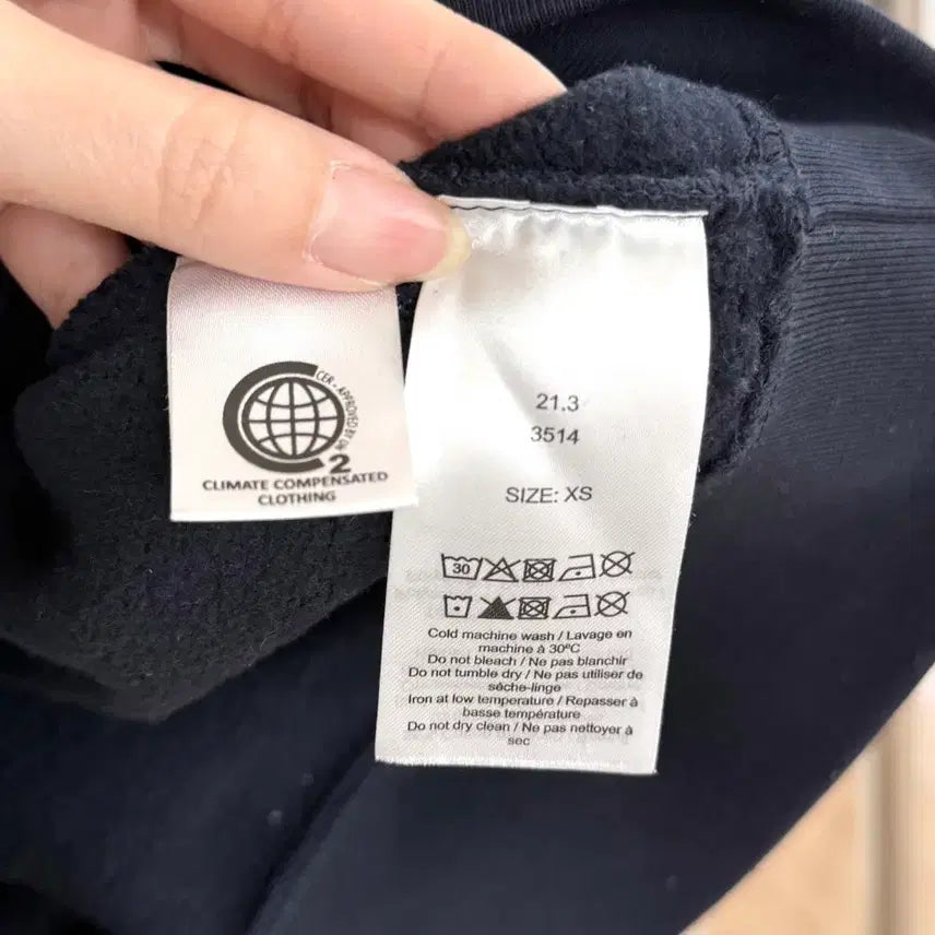 [BUNJANG] Ganni Navy White Boucle Logo Sweatshirt / 가니 네이비 화이트 부클 로고 스웻셔츠