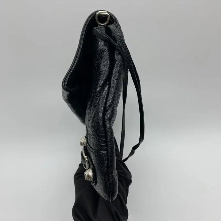 [SOLD OUT] 267000541 발렌시아가 모터 엔벨로프 크로스백 숄더백 블랙