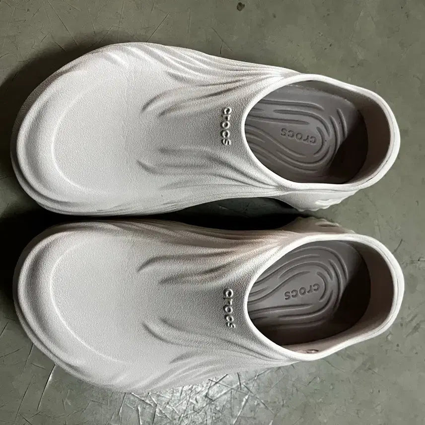 [BUNJANG] Crocs Eco Wave Clog Almond Tint / 크록스 에코 웨이브 클로그 아몬드 틴트