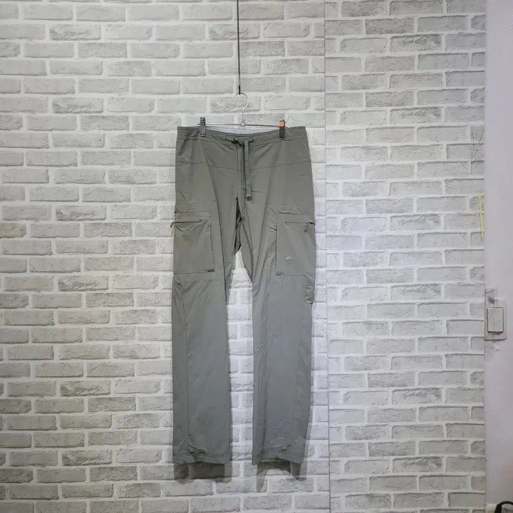 [SOLD OUT] ㅈ37 마운틴하드웨어 팬츠 28