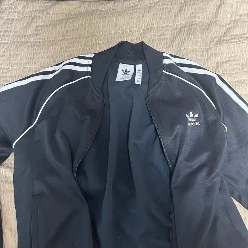 [BUNJANG] Adidas Three Stripes Track Top (Black) - Size M / 아디다스 블랙 삼선 트랙탑