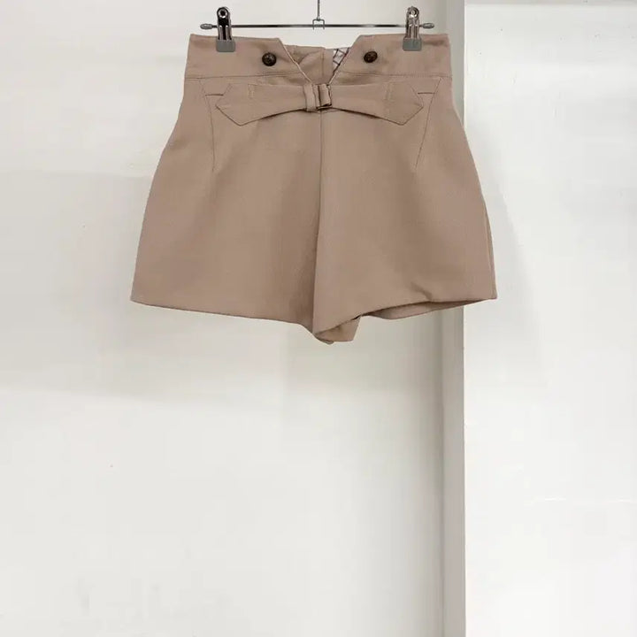 [BUNJANG] Maison Margiela Beige High-Waist Shorts / 메종 마르지엘라 베이지 하이웨이스트 숏팬츠