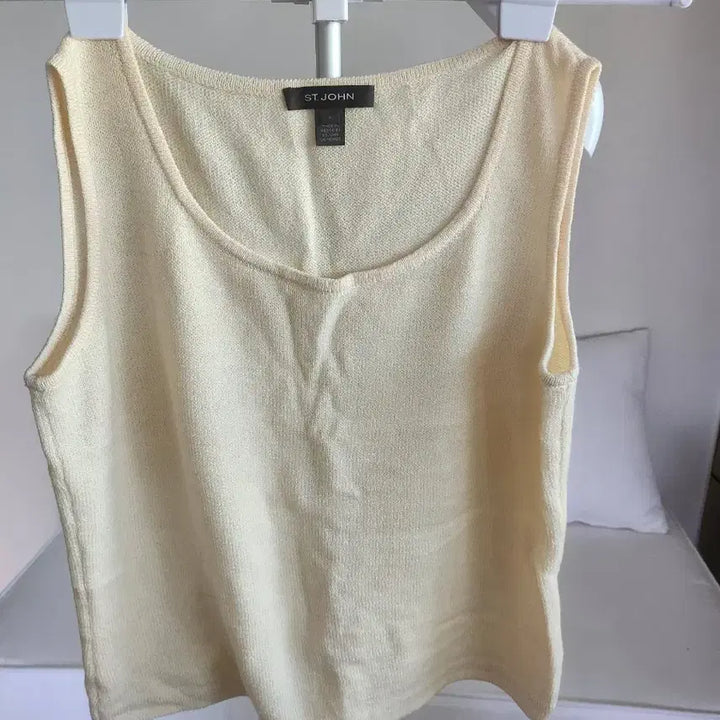 [BUNJANG] Sen John Sleeveless Knit Top / 센존민소매 니트