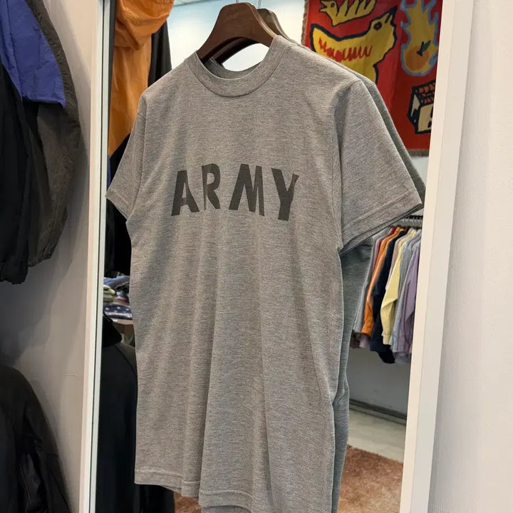 [SOLD OUT] 90-00s Military U.S.Army 미군 OG IPFU 티셔츠