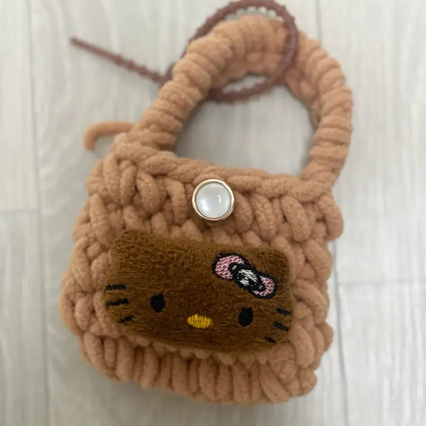 [BUNJANG] Hello Kitty Tanning Kitty Knitted Mini Bag Keyring / 헬로키티 태닝키티 뜨개 미니 가방 키링