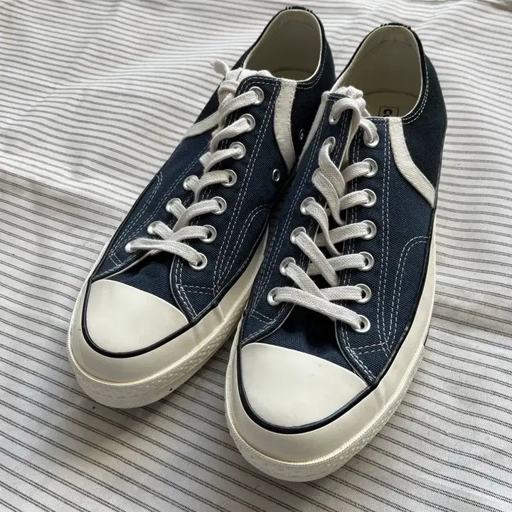 [BUNJANG] Converse Chuck Taylor All Star OX Navy Sneakers / 컨버스 척 테일러 All Star OX Navy (270)