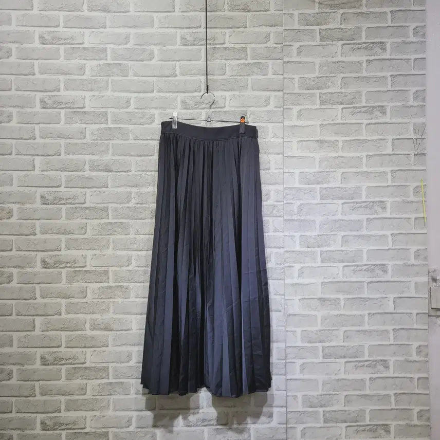 [BUNJANG] Generic Pleated Skirt - Size F / ㅈ46 주름 스커트 F