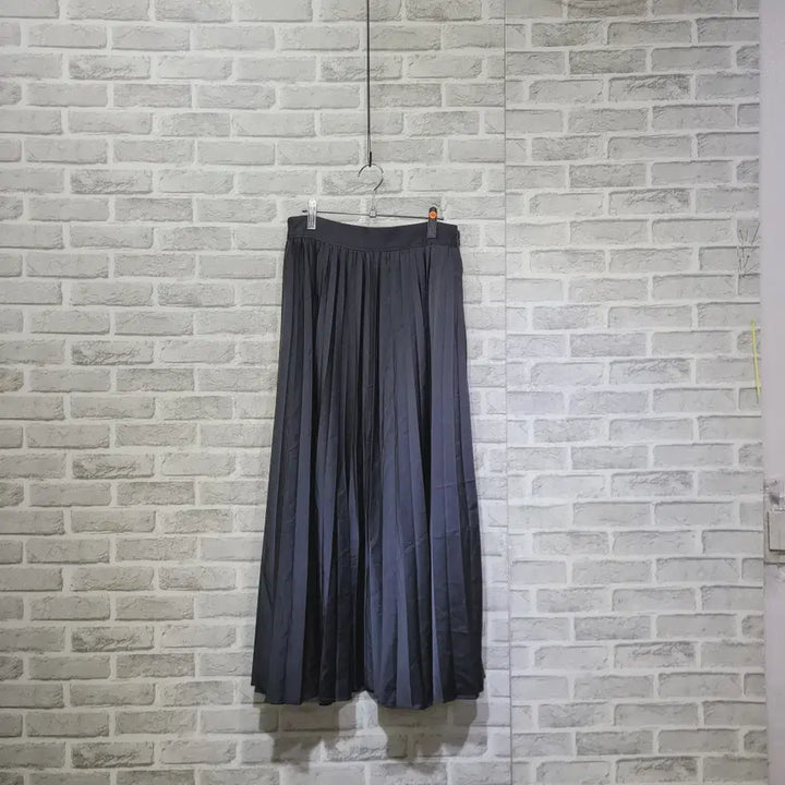 [BUNJANG] Generic Pleated Skirt - Size F / ㅈ46 주름 스커트 F