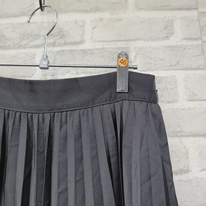 [BUNJANG] Generic Pleated Skirt - Size F / ㅈ46 주름 스커트 F