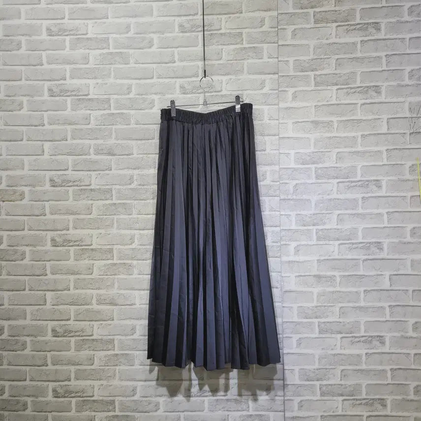 [BUNJANG] Generic Pleated Skirt - Size F / ㅈ46 주름 스커트 F