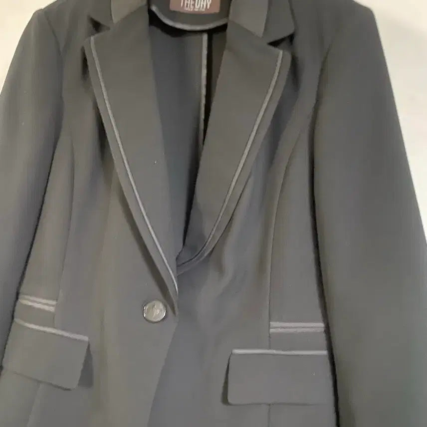 [BUNJANG] The Day Black Three-Quarter Sleeve Jacket (Size 66) / 더데이 블랙 칠부소매 자켓 66