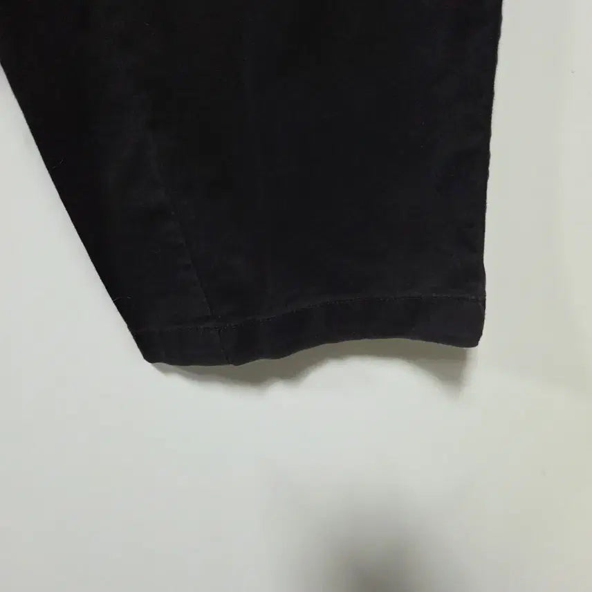 [SOLD OUT] 내셔널지오그래픽 블랙 코튼 카고 팬츠 76 26042412