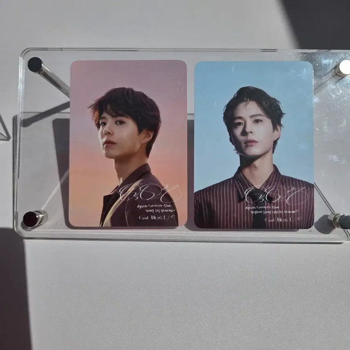 [SOLD OUT] 다이슨 박보검 포카  2장 1세트 미개봉