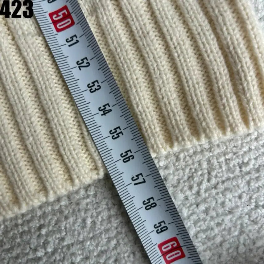[SOLD OUT] 폴로 랄프로렌 케이블 브이넥 니트 아이보리 s