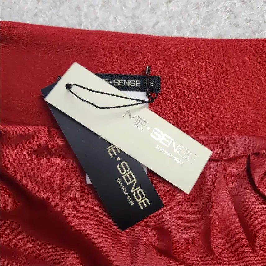 [BUNJANG] ME SENSE Two-Button Slit Midi Skirt / [새상품] ME SENSE 투버튼 슬릿 미디 스커트 55