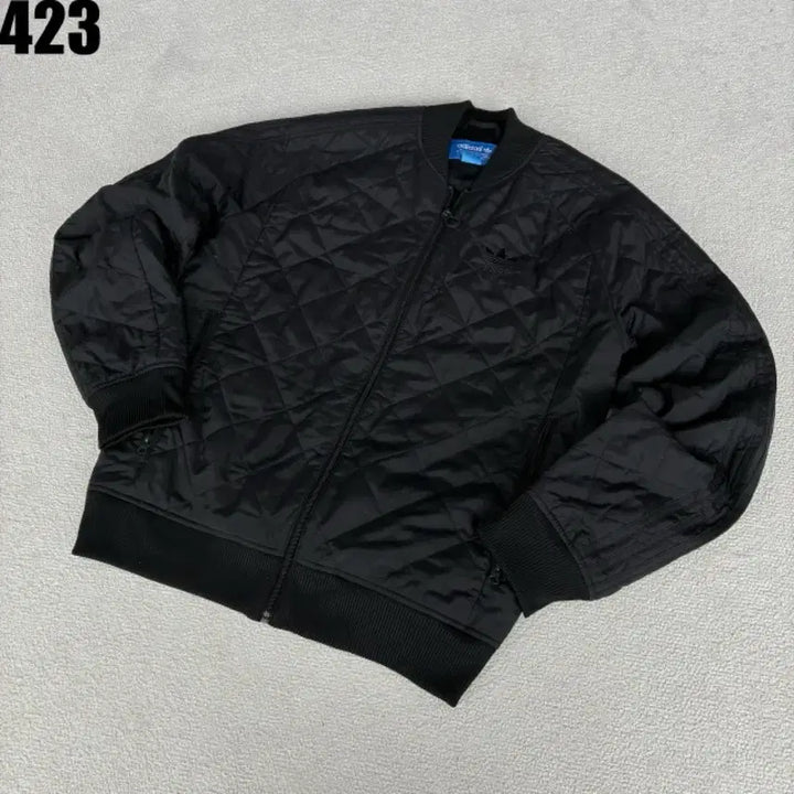 [SOLD OUT] 아디다스 블랙 퀼팅 봄버 자켓 m