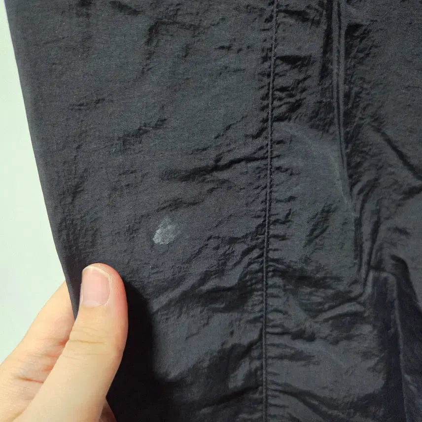 [BUNJANG] Discovery Black Woven Training Pants / 디스커버리 블랙 우븐 트레이닝 팬츠 32 26042413