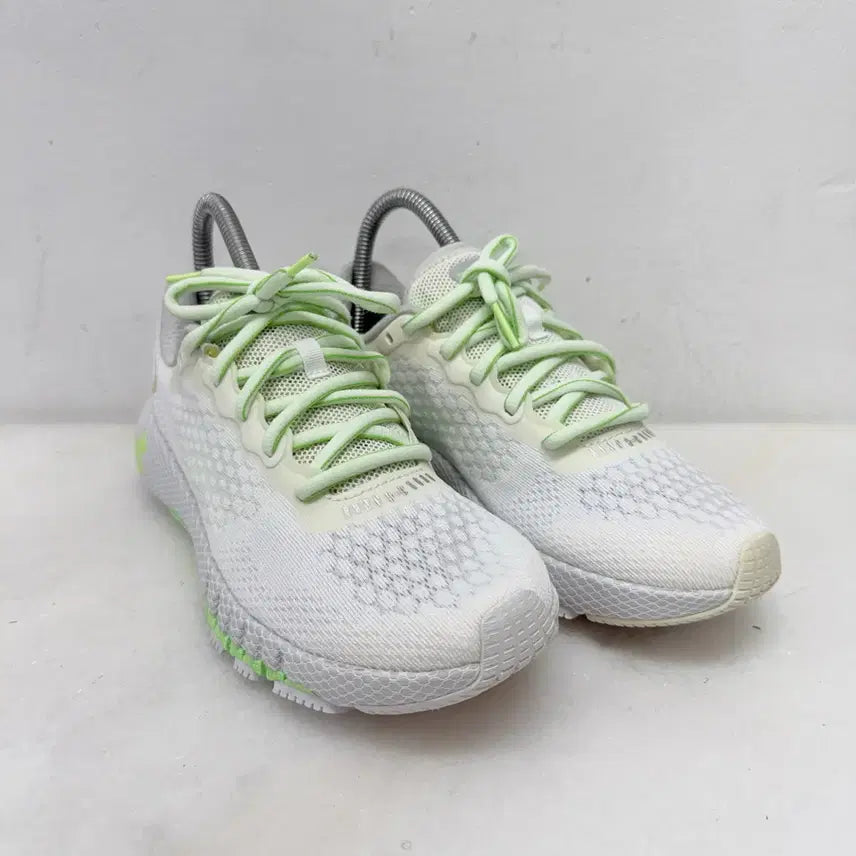 [BUNJANG] Under Armour Hovr Machina 2 Running Shoes / (240)언더아머 운동화 호버 마키나2 런닝화
