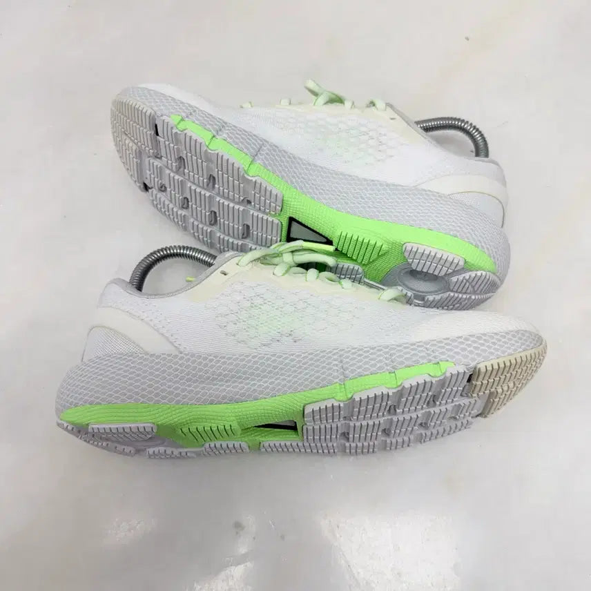 [BUNJANG] Under Armour Hovr Machina 2 Running Shoes / (240)언더아머 운동화 호버 마키나2 런닝화