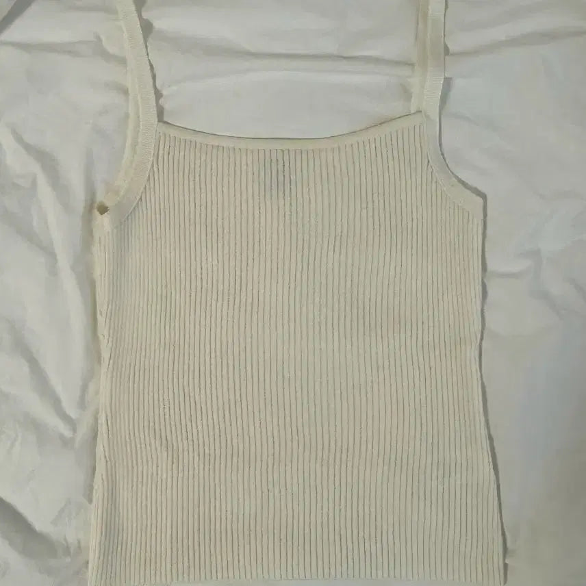[BUNJANG] Siena Essential Sleeveless Top / 시에 리나 에센셜 슬리브리스