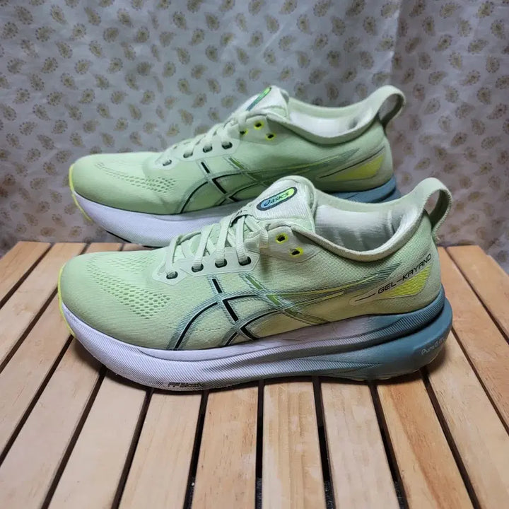 [SOLD OUT] 아식스 젤 카야노 31 러닝화  270