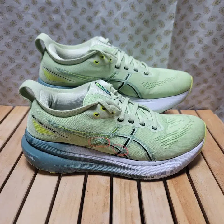 [SOLD OUT] 아식스 젤 카야노 31 러닝화  270