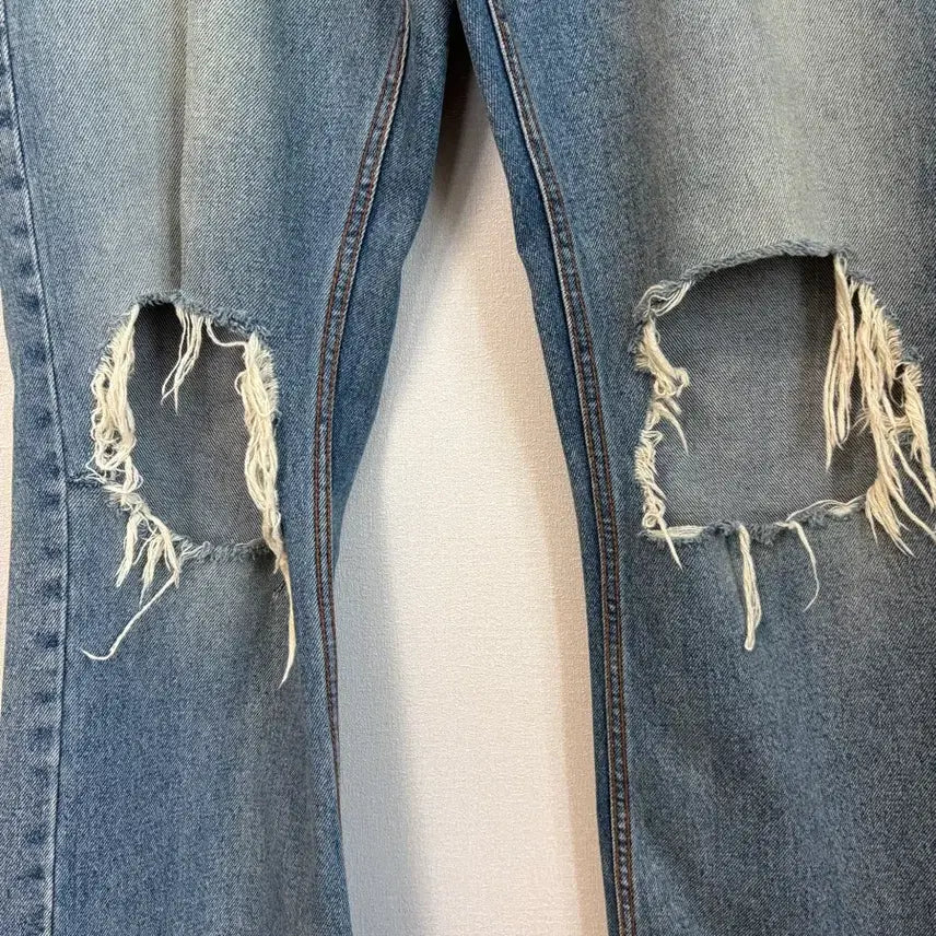 [BUNJANG] Andersson Bell Distressed Vintage Bootcut Jeans / [L] Andersson Bell 디스트로이드 빈티지 부츠컷 청바지 찢청