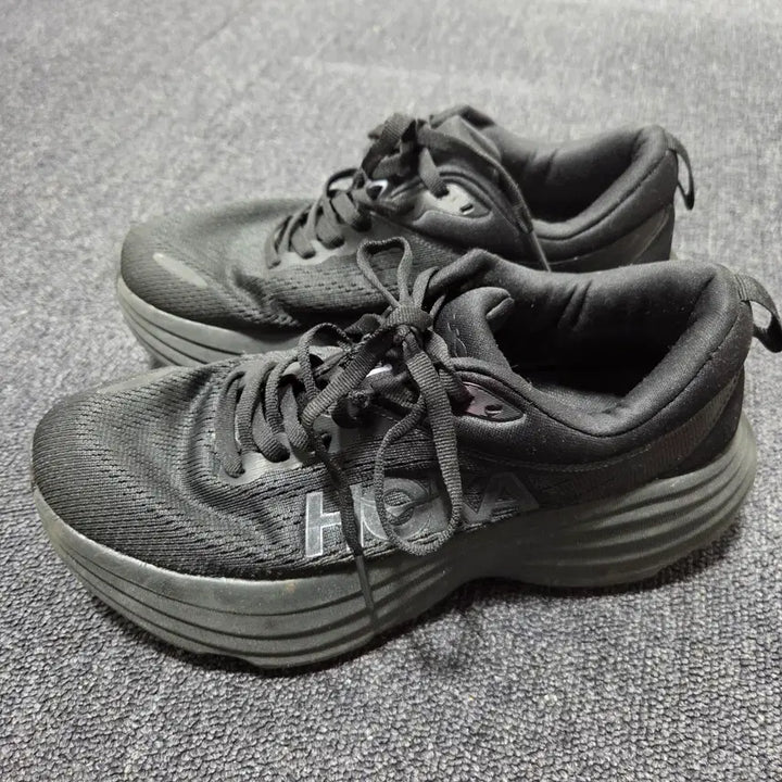 [BUNJANG] Hoka Bondi 8 Running Shoes / 호카 블랙 본디 8 러닝화 235 26042416