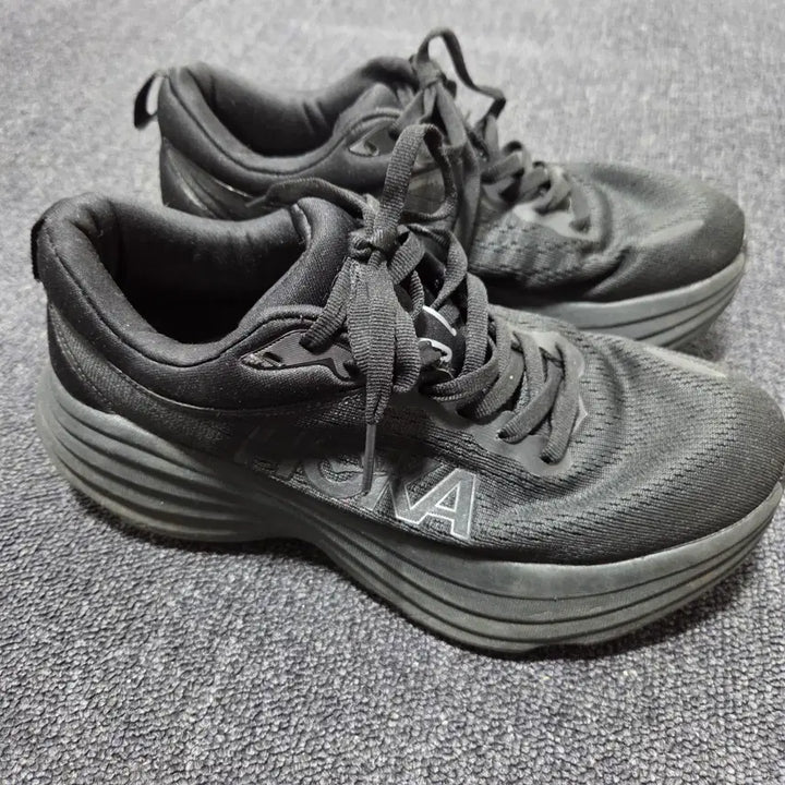 [BUNJANG] Hoka Bondi 8 Running Shoes / 호카 블랙 본디 8 러닝화 235 26042416