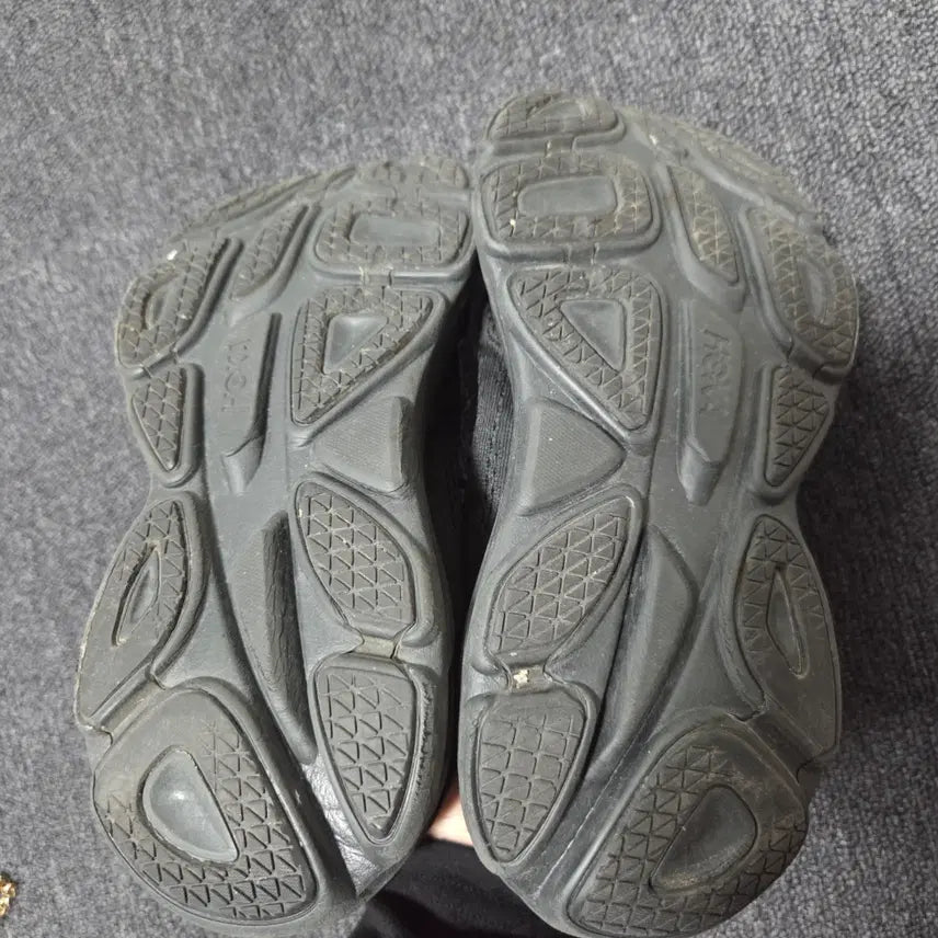[BUNJANG] Hoka Bondi 8 Running Shoes / 호카 블랙 본디 8 러닝화 235 26042416