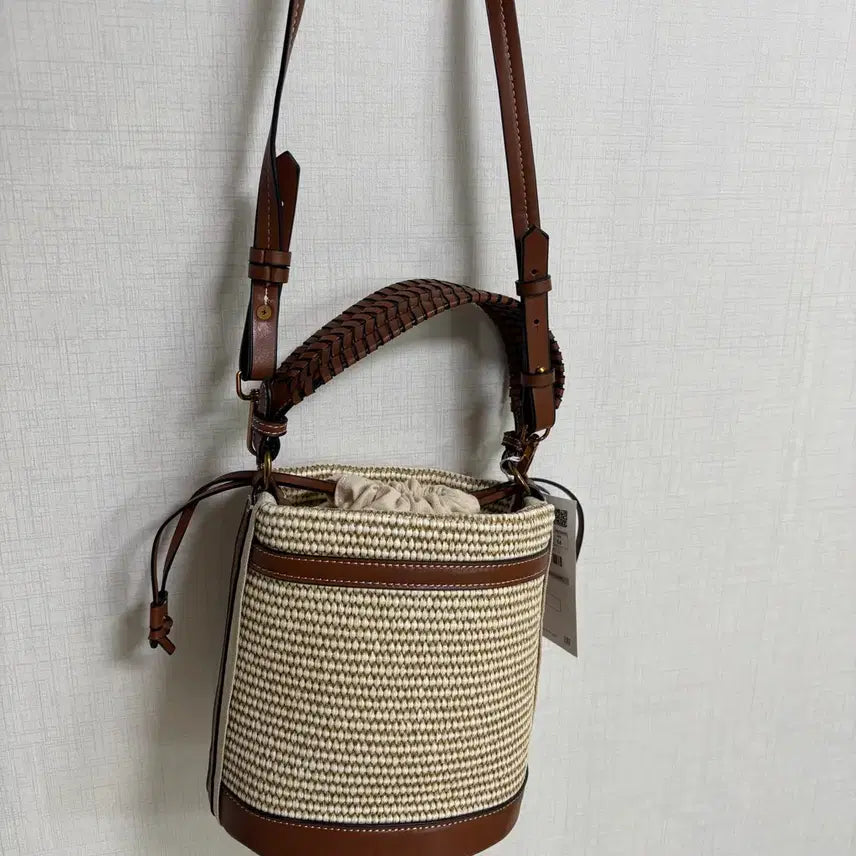 [SOLD OUT] 라탄 버킷백(새 상품) 초경량