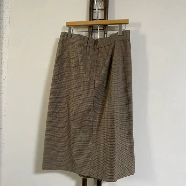[BUNJANG] Brown Checkered Long Skirt / 브라운 잔체크 뒷밴딩  롱스커트 29인치