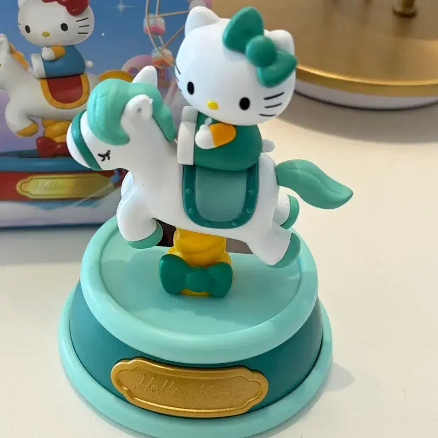 [BUNJANG] Toptoy Hello Kitty Carousel Figure / 탑토이 정품 헬로키티 회전목마 피규어