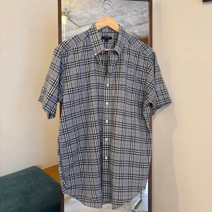 [BUNJANG] Burberry Checkered Short Sleeve Shirt / 버버리 체크 반팔 셔츠