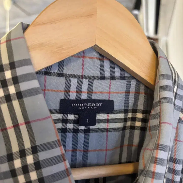 [BUNJANG] Burberry Checkered Short Sleeve Shirt / 버버리 체크 반팔 셔츠
