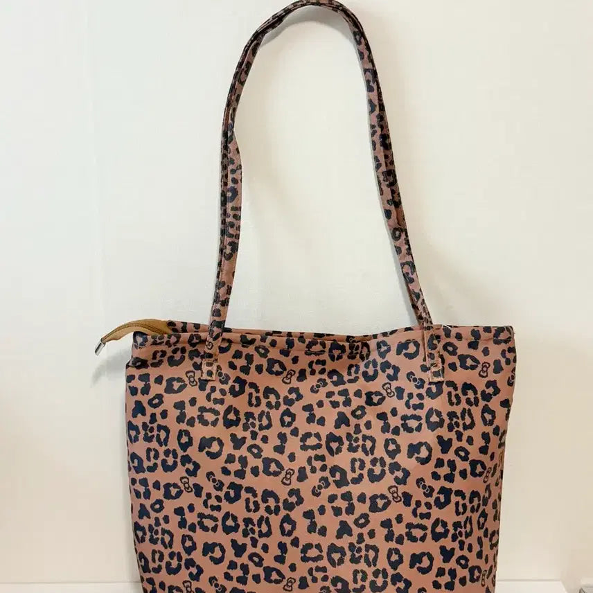 [BUNJANG] Hello Kitty Leopard Tote Bag / [새상품] 헬로키티 레오파드 토트백, 키티 에코백