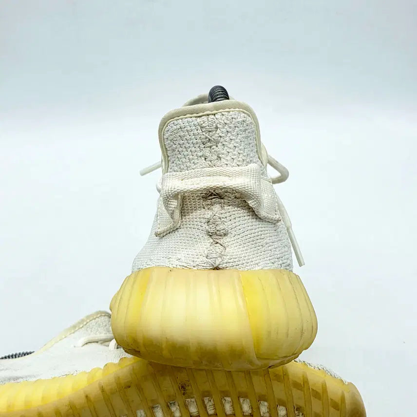[BUNJANG] Adidas Yeezy Boost 350 V2 Cream/Triple White Sneakers / 아디다스 이지 부스트 350 V2 크림/트리플 화이트 (260)