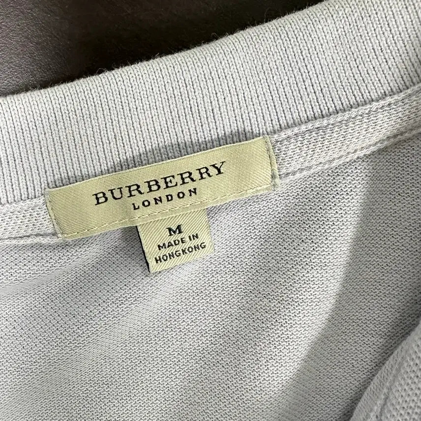 [BUNJANG] [ BURBERRY ] 버버리 로고자수 티셔츠 / [ BURBERRY ] 버버리 로고자수 티셔츠